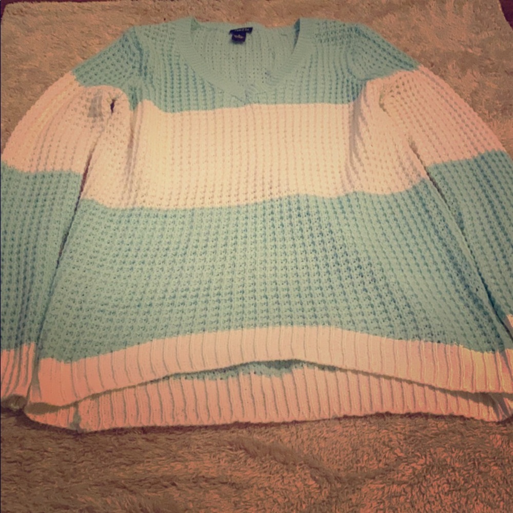 Rue 21 turquoise and white sweater